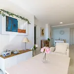 Malagasuite Living Coast Апартаменти *