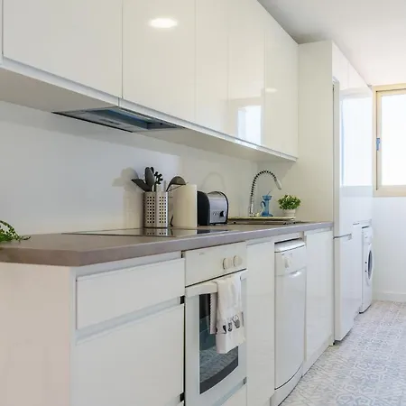 Malagasuite Living Coast * 푸엔히롤라