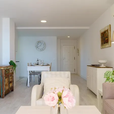아파트 Malagasuite Living Coast *