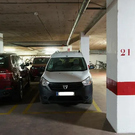 Malagasuite Living Coast * פואנגירולה